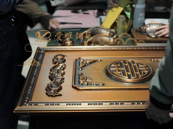 別墅銅門廠家來說說在安裝銅門時我們應該注意些什么