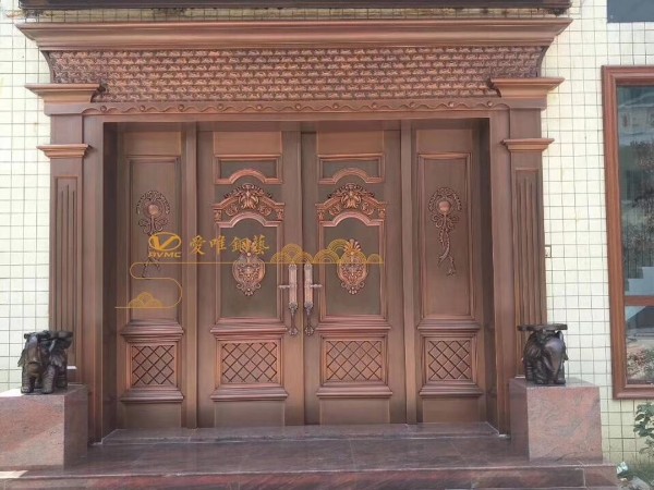 銅門定制廠家的高、低檔銅門有什么區別？