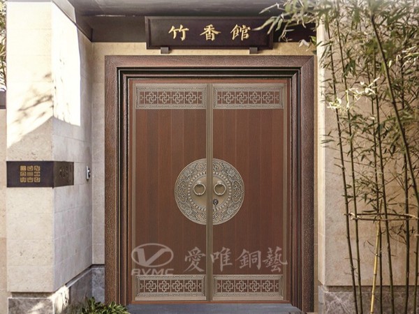 銅門(mén)廠(chǎng)家教那你別墅銅門(mén)的維護(hù)