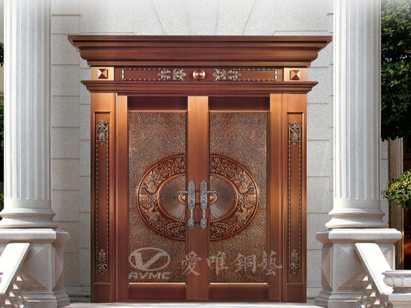 廣東別墅銅門廠家愛(ài)唯銅藝——?jiǎng)e墅銅門中西結(jié)合