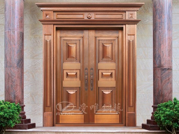 廣東別墅銅門廠家愛(ài)唯銅藝——?jiǎng)e墅銅門對(duì)開(kāi)門簡(jiǎn)約歐式風(fēng)格