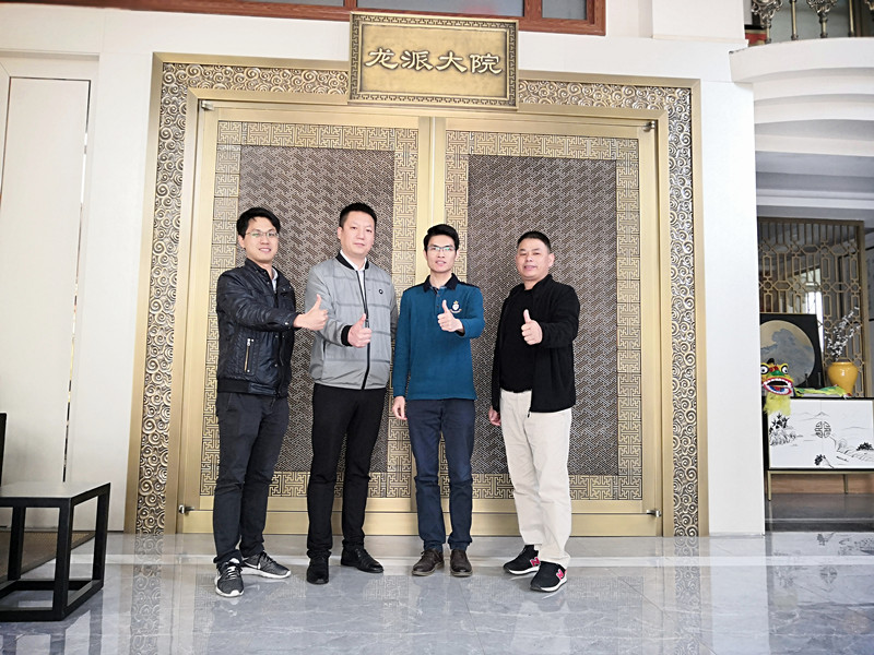 佛山銅門生產(chǎn)廠家愛(ài)唯銅兿